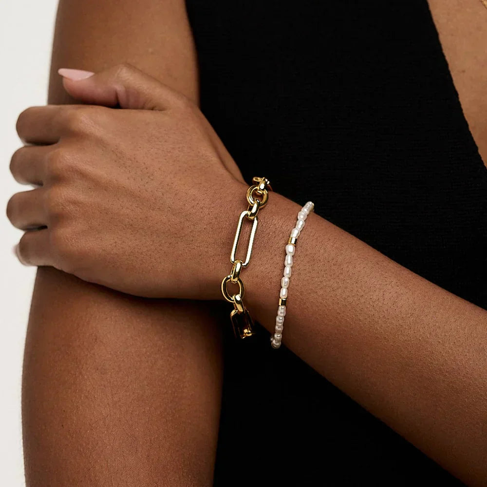 Lustria™ | Gold T-Bar Bracelet