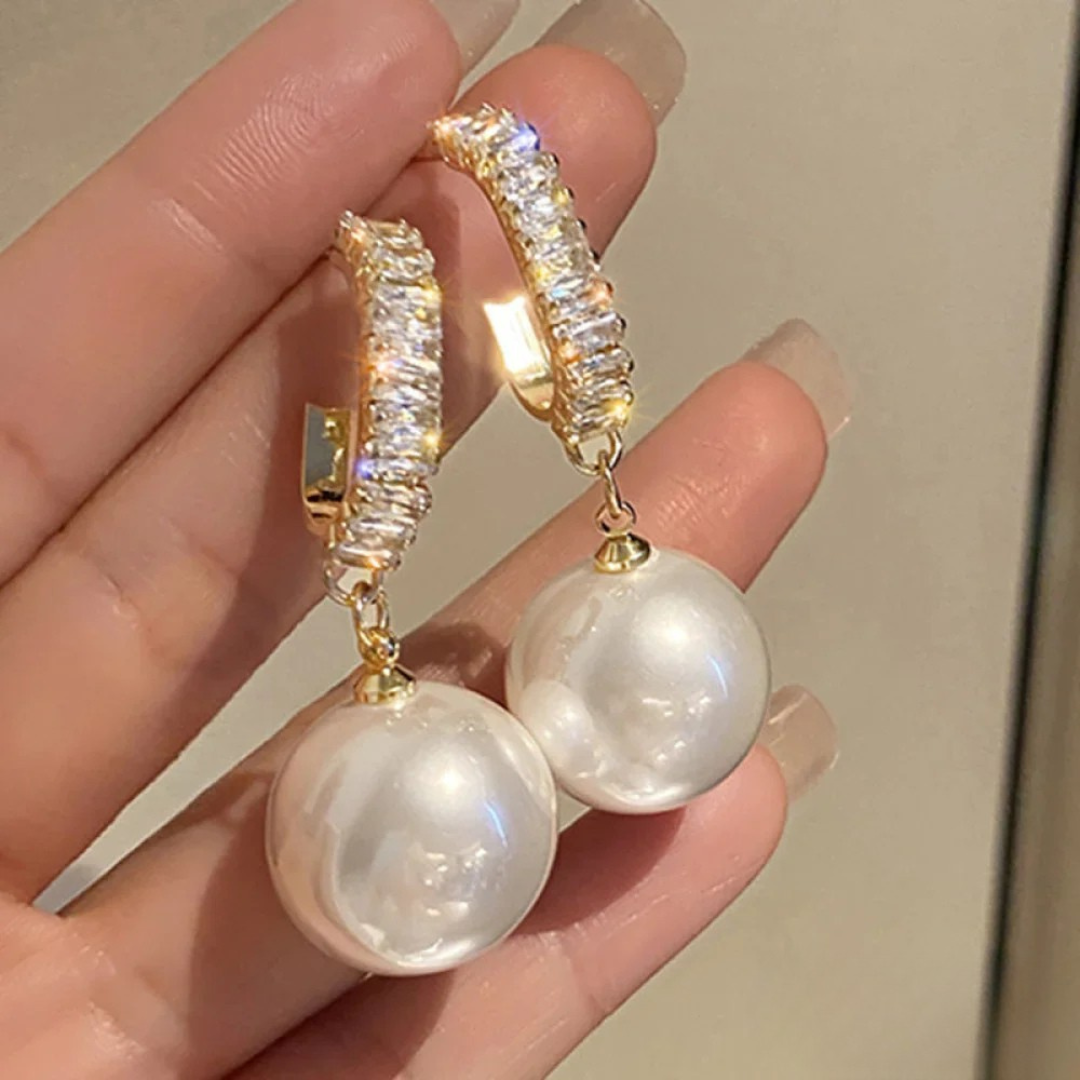 Amira™ | Elegant Pearl and Zirconia Earrings