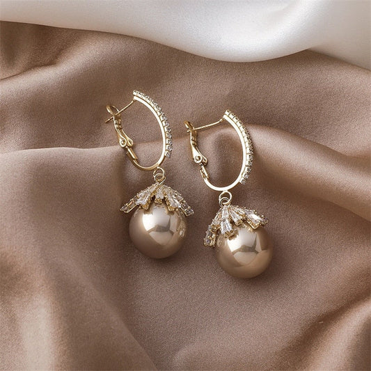 Clara™ | Elegant Pearl Drop Earrings
