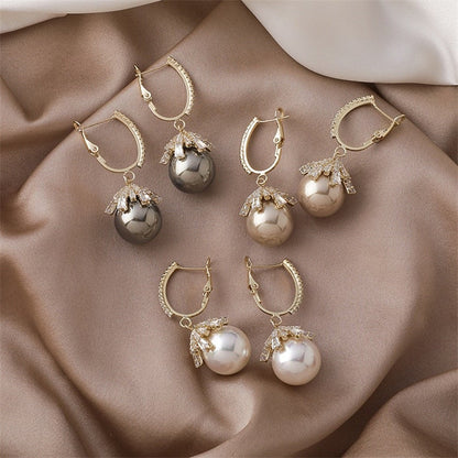 Clara™ | Elegant Pearl Drop Earrings