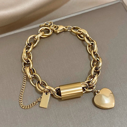 Lovelle™ | Gold Bracelet with Heart Charm