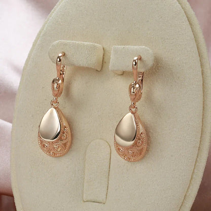 Avelisse™ | Elegant Drop Earrings